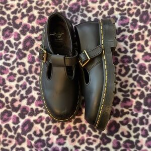 Lightly worn Mary Jane Dr. Martens size 8